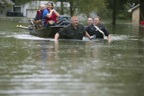 America Imelda leaves 4 dead in texas others stranded and trapped