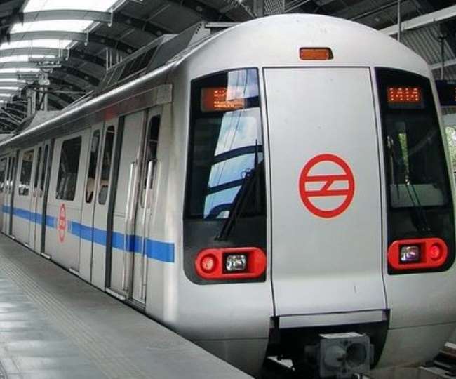 Delhi Metro News Delhi Metro wants Rs 1300 crore, DMRC will plead with Kejriwal government