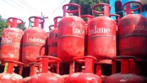 LPG cylinder will be available for just Rs 194, new offer brought with Paytm