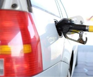 Petrol Diesel Price: Petrol reaches record high in Delhi due to price rise, know what is the price in your city