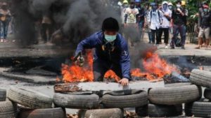 A-new-way-of-protest-in-Myanmar-people-will-throw-garbage-on-the-streets