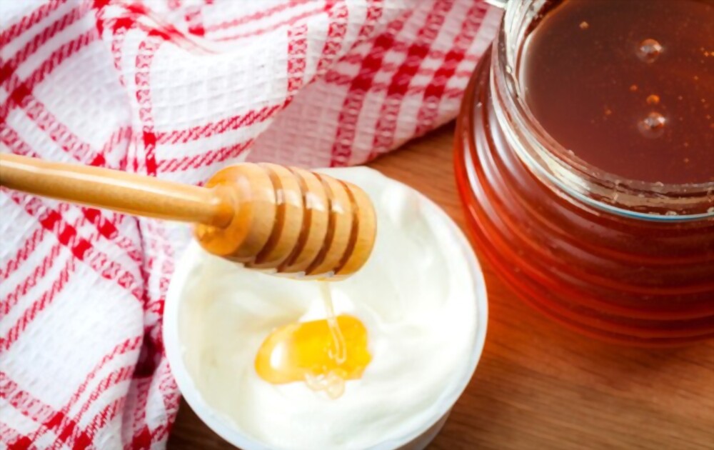 Honey and Milk Face Mask at Home for Festive Season 2021